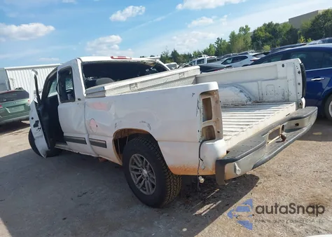 2000 Chevrolet Silverado 1500 Ls from USA, damaged, VIN 2GCEC19T4Y1226915